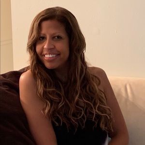 Meet your Posher, Dana